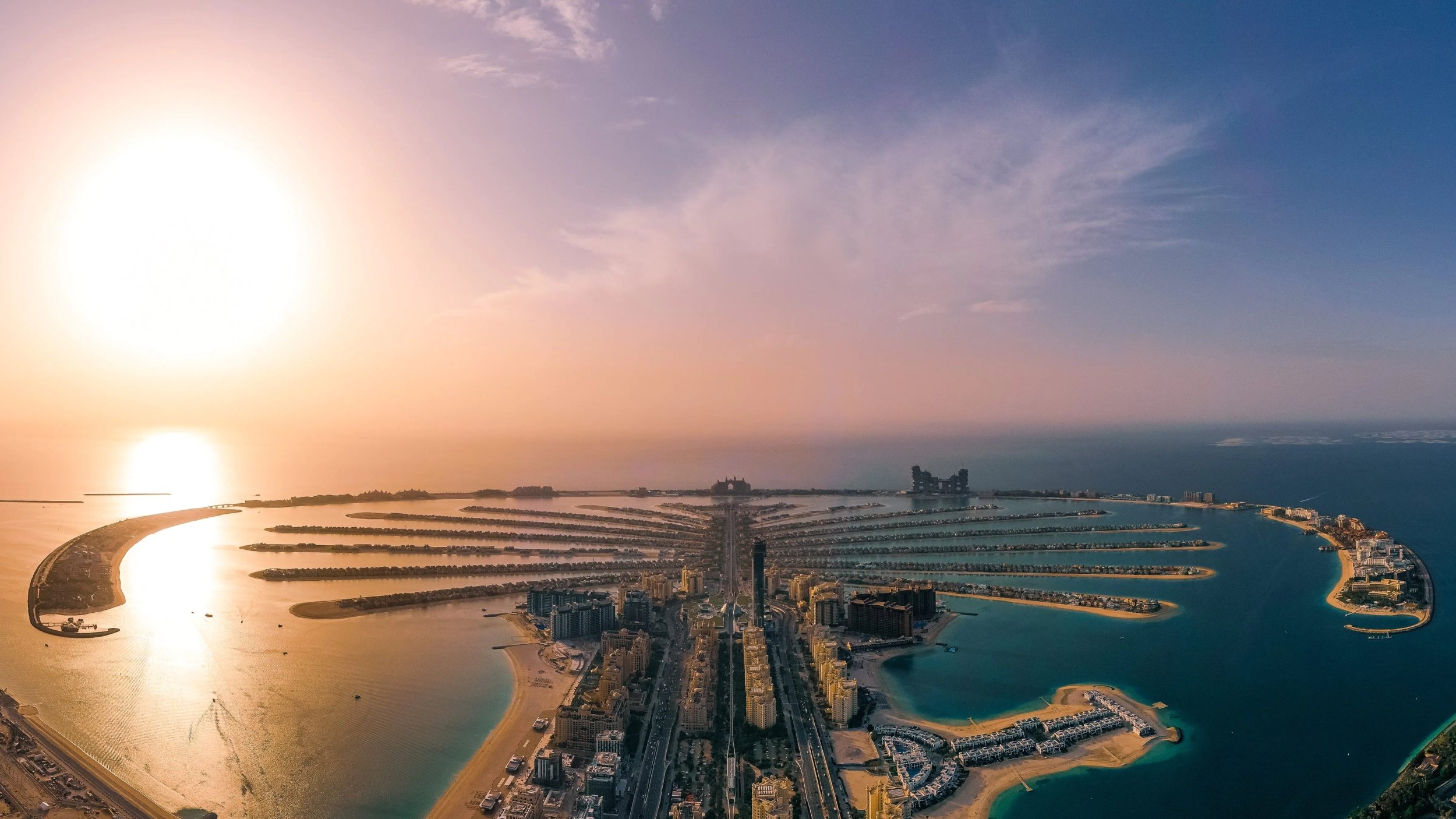 Dubai Palm Jumeirah 2024